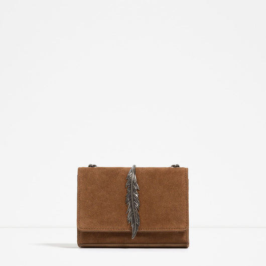LEATHER CROSS BODY BAG WITH METAL DETAIL